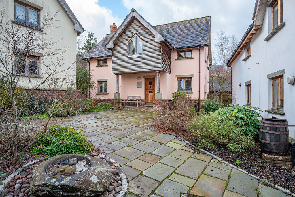 Front Elevation- click for photo gallery